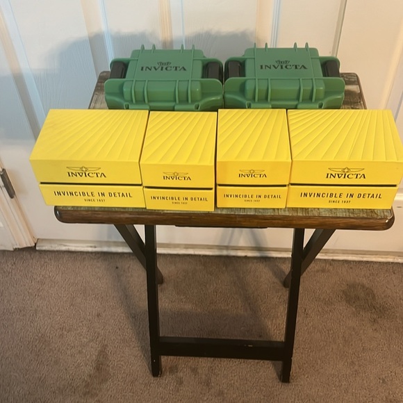 Six cool Invicta watch cases - Picture 4 of 6